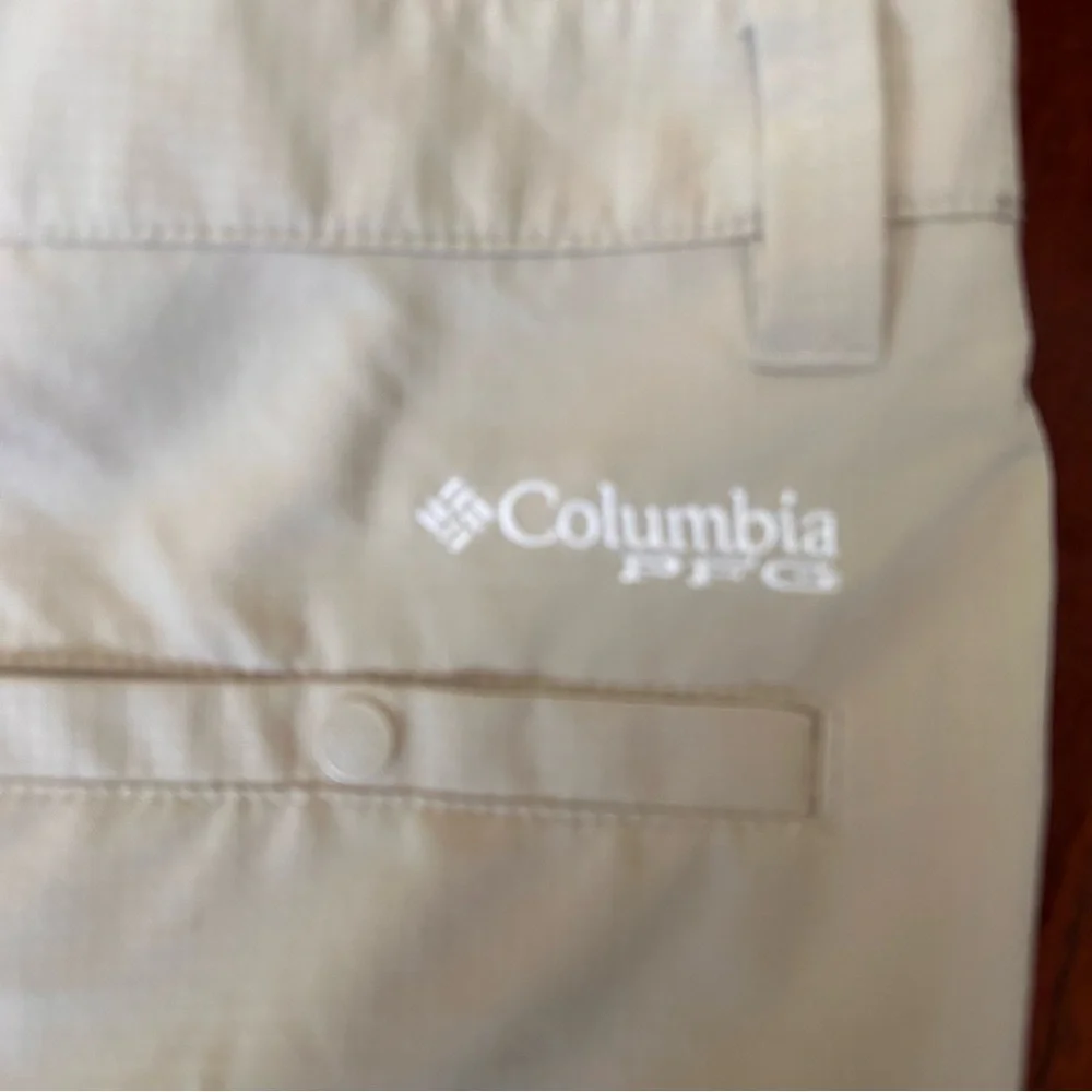 Columbia PFG Cargo Shorts Men’s Size 34 Beige 10” Inseam Fishing Performance